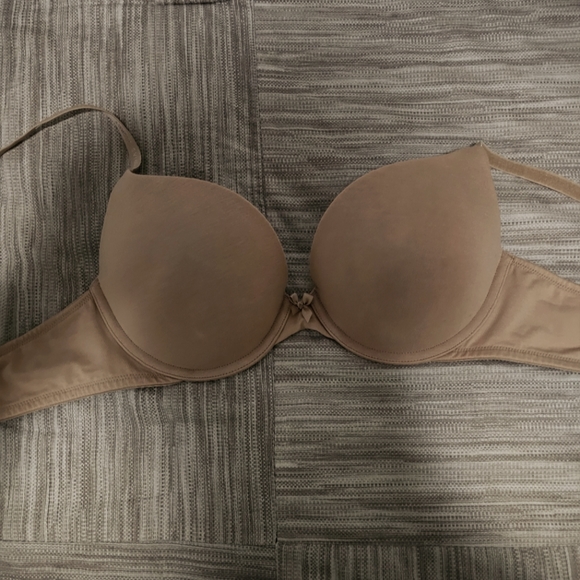 Victoria's Secret Other - Victoria Secret push up bra 36C